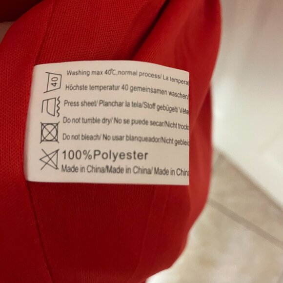 IN'VOLAND NWT Red Sequin Jacket Long Sleeve Knit Band Full Zipper Size 20W - Picture 9 of 9